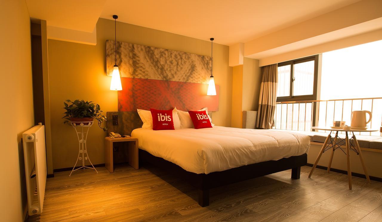 Hotel Ibis Xi'An North Train Station Executive Center Extérieur photo