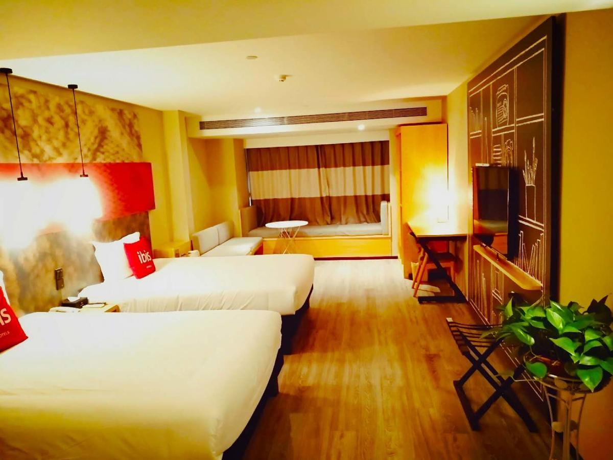 Hotel Ibis Xi'An North Train Station Executive Center Extérieur photo