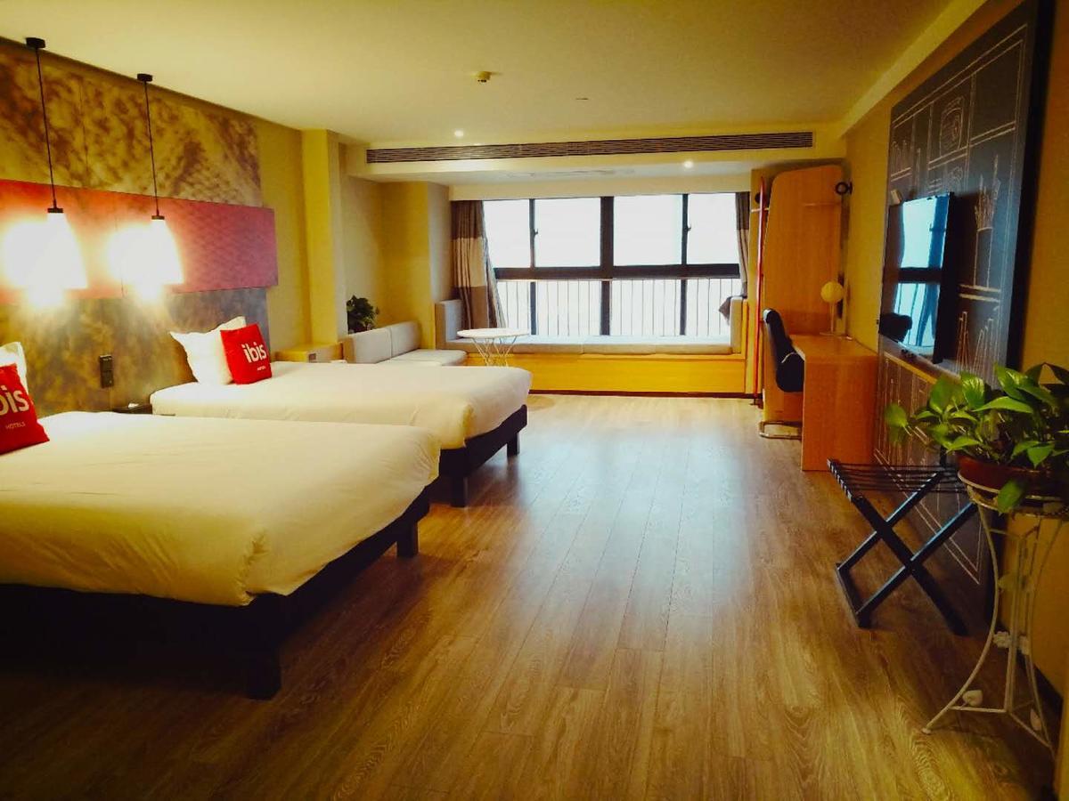 Hotel Ibis Xi'An North Train Station Executive Center Extérieur photo